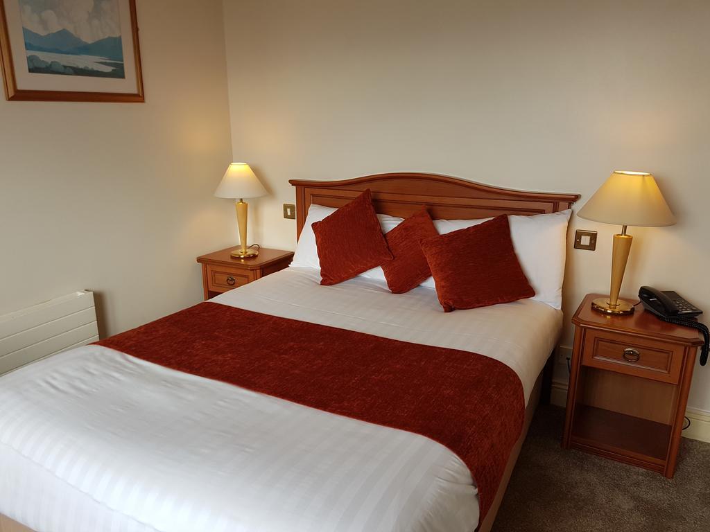 An Cruiscin Lan Hotel Spiddal